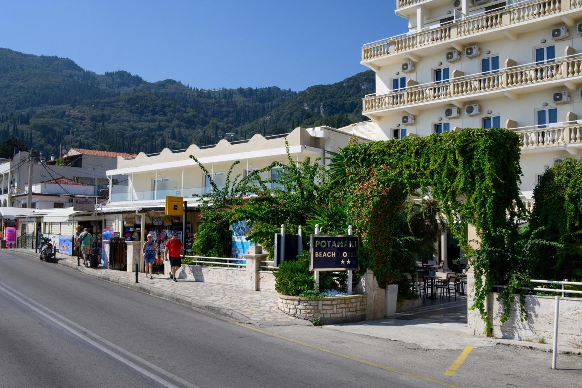 Potamaki Beach Hotel Benitses  Exterior foto