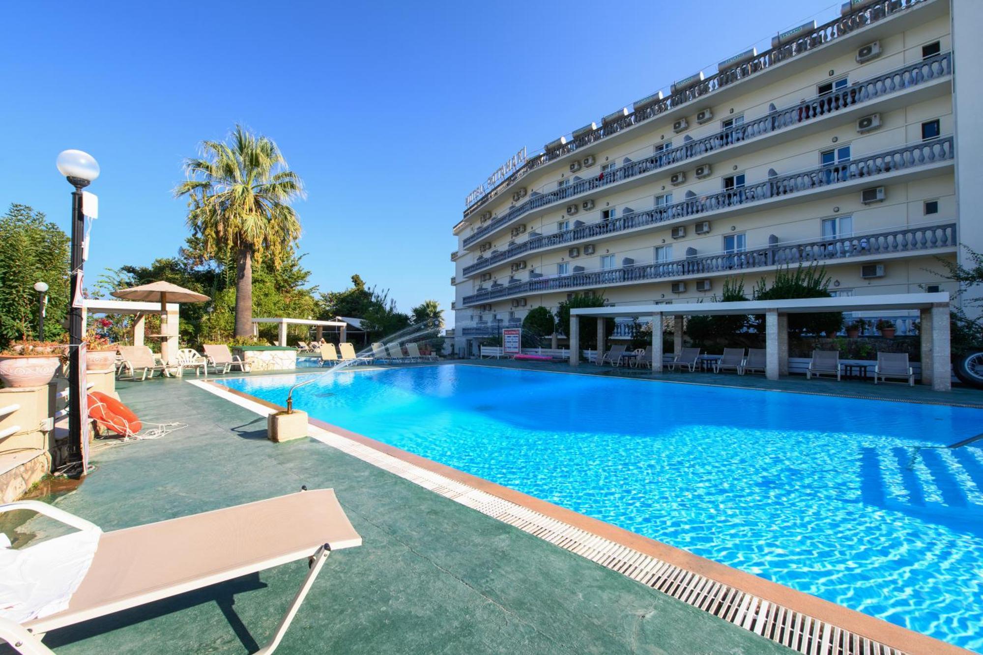 Potamaki Beach Hotel Benitses (Corfu) Exterior foto